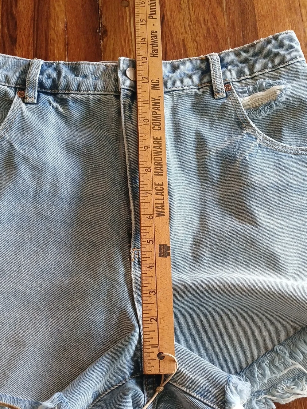 Rollas Mirage High Rise Relaxed Denim Shorts - 32